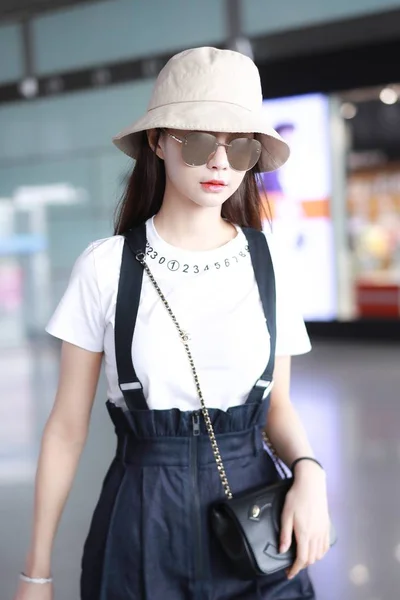 Chinese Hostess Actress Shen Mengchen Arrives Beijing Capital International Airport — Stock Photo, Image