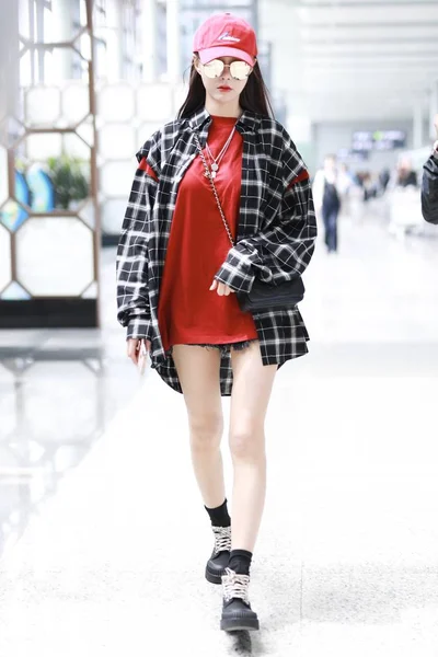 Conduttrice Televisiva Attrice Cinese Shen Mengchen Arriva All Aeroporto Internazionale — Foto Stock