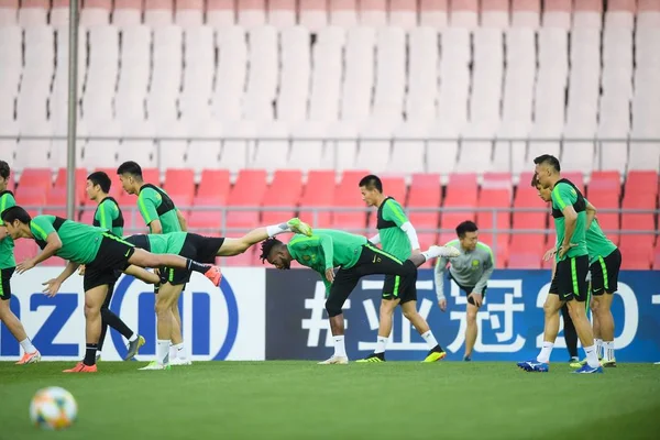 Joueurs Pékin Sinbo Guoan Chine Participer Une Séance Entraînement Avant — Photo