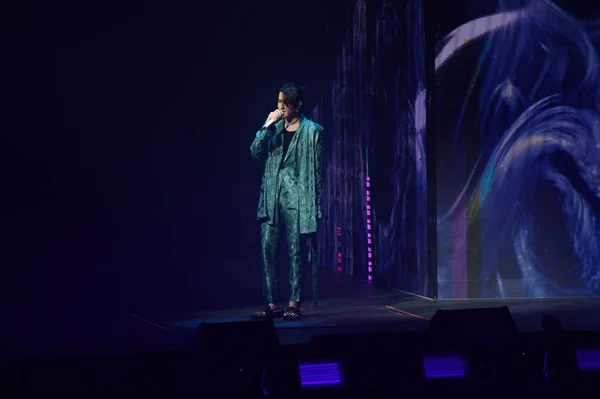 Cantante Actor Chino Kris Yifan Realiza Durante Gira Conciertos 2019 — Foto de Stock