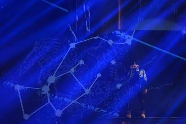 中国の歌手で俳優のクリス ウーまたはウー イーバンが 2019年5月11日に中国 北京で開催される2019コンサートツアー 天安東西アライブツアー に出演 — ストック写真