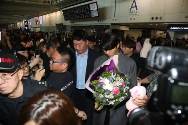 Actor Surcoreano Hyun Bin Centro Llega Aeropuerto Internacional Hong Kong — Foto de Stock