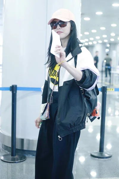 2019年5月13日 中国女演员姚晨抵达北京首都国际机场 前机抵达北京 — 图库照片