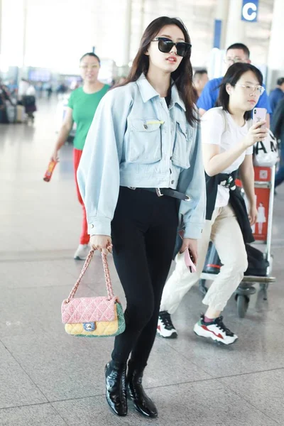 Actrice Chinoise Jelly Lin Lin Yun Arrive Aéroport International Pékin — Photo