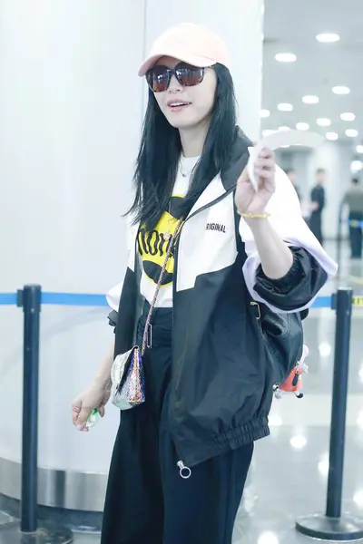 Chinese Actrice Yao Chen Arriveert Internationale Luchthaven Beijing Capital Voor — Stockfoto