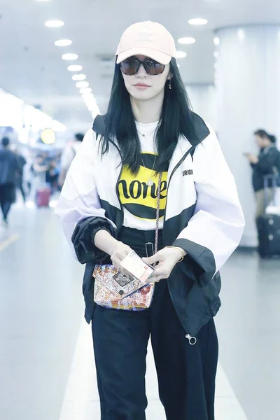 Chinese Actrice Yao Chen Arriveert Internationale Luchthaven Beijing Capital Voor — Stockfoto