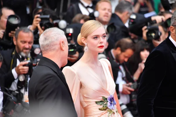 Amerikaanse Actrice Jurylid Elle Fanning Arriveert Rode Loper Voor Openingsceremonie — Stockfoto