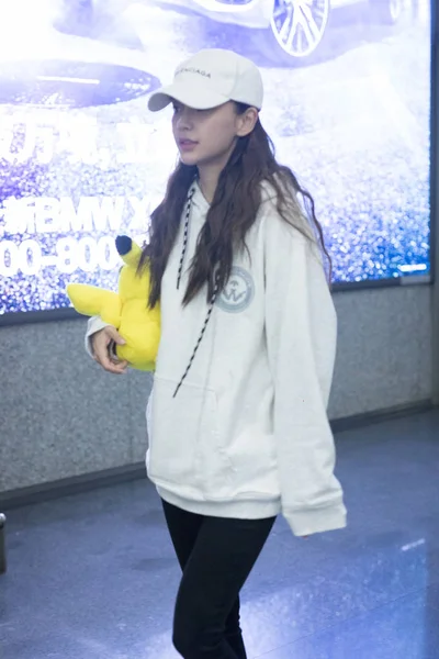 Actrice Hongkongaise Angelababy Arrive Aéroport International Chengdu Shuangliu Dans Ville — Photo