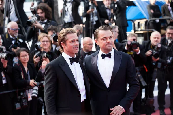 American Actors Brad Pitt Left Leonardo Dicaprio Arrive Red Carpet — Stock Photo, Image