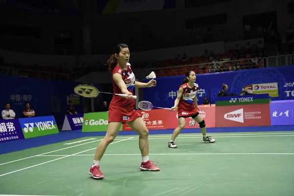 在位于中国南部南宁市的广西体育中心体育馆举行的2019年Bwf Sudirman杯A组比赛中 日本选手松藤茂和田中伸男在A组比赛中 以一球之利力克泰国的琼科尔潘 基蒂塔拉库尔和拉温达 普拉琼贾伊 — 图库照片