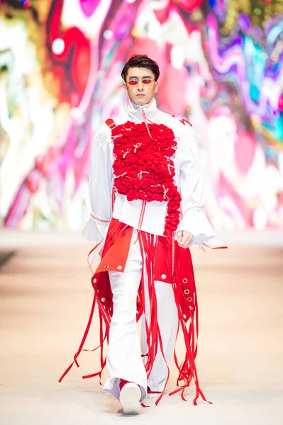 चीन शेंयांग ग्रेडेशन फॅशन शो — स्टॉक फोटो, इमेज