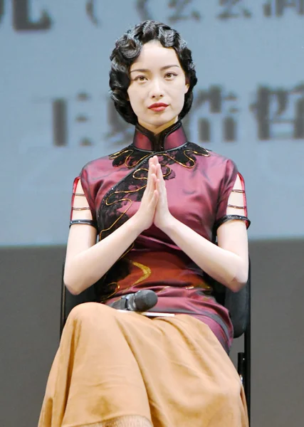 2019年6月1日 中国女演员妮妮出席在中国上海举行的新剧新闻发布会 — 图库照片