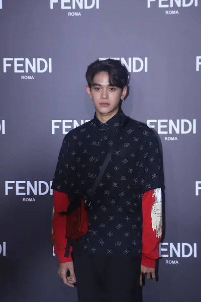 China Shanghai Fendi mannen herfst/winter 2019 mode show — Stockfoto