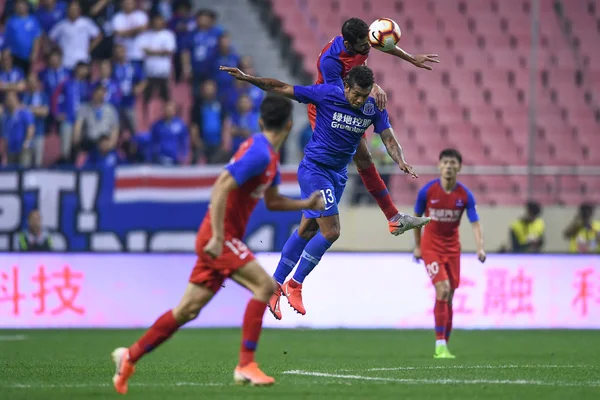 Colombiansk Fotbollsspelare Fredy Guarin Botten Shanghai Grönland Shenhua Passerar Bollen — Stockfoto