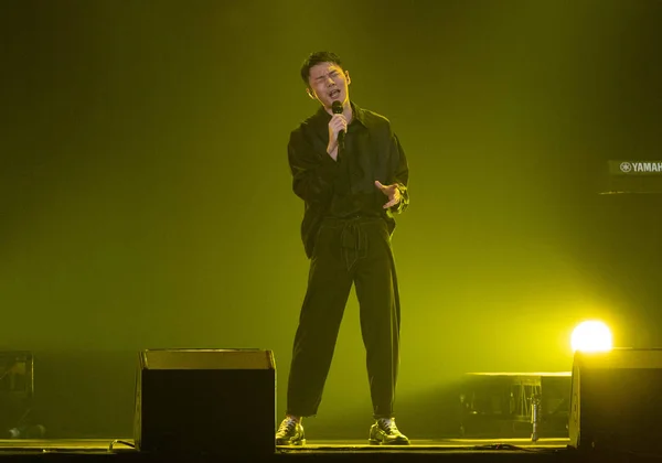 Cantante Compositora China Ronghao Presenta Durante Ceremonia Entrega Los Premios — Foto de Stock
