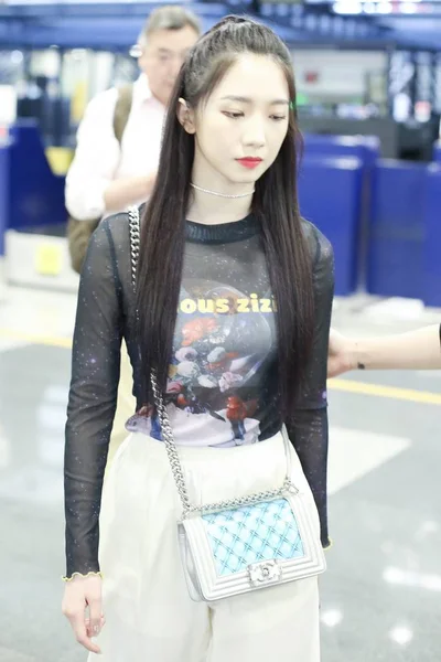 Meng Meiqi Groupe Idols Chinoises Rocket Girls 101 Arrive Aéroport — Photo