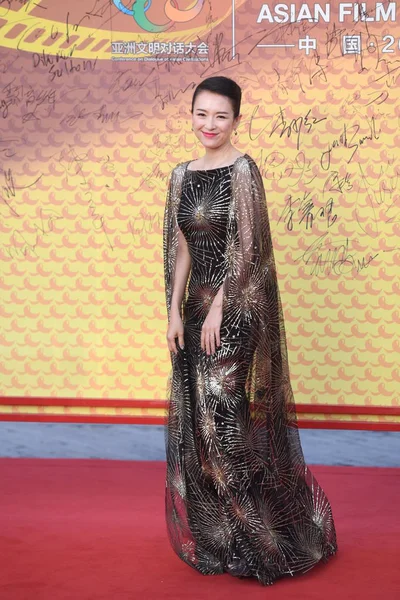 Китайська Актриса Чжан Цзиі Пози Вона Прибула Червоній Килимовій Доріжці — стокове фото