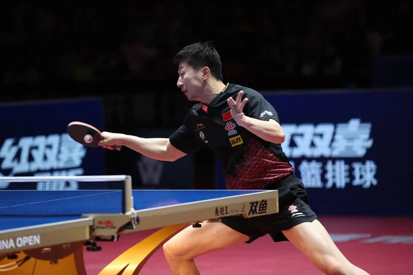 Long China Returns Shot Lin Gaoyuan China Final Match Men — стоковое фото