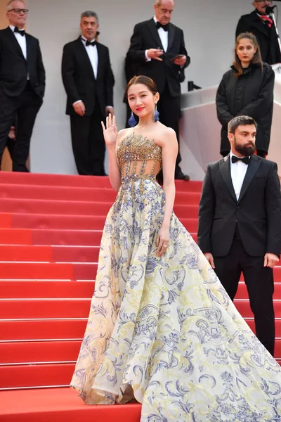 Chinese Actrice Guan Xiaotong Poses Als Aankomt Rode Loper Voor — Stockfoto