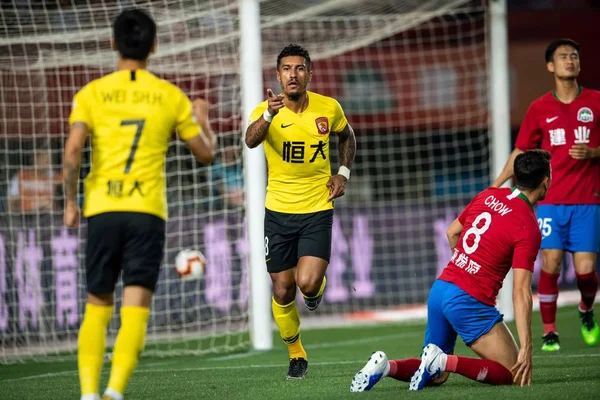 Brasiliansk Fotbolls Spelare Paulinho Guangzhou Evergrande Taobao Firar Efter Poängsättning — Stockfoto