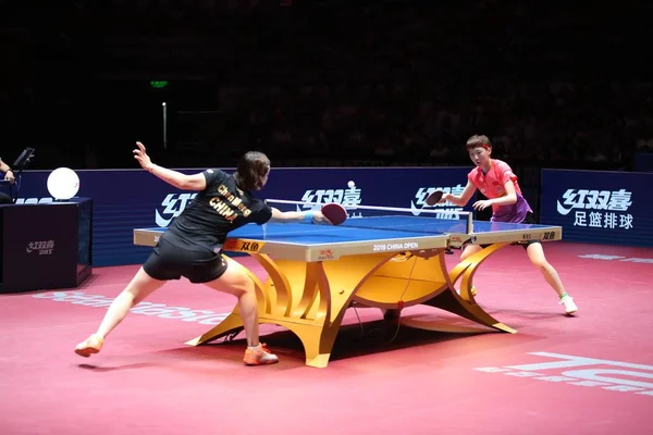 2019년 광둥성 심천시에서 씨마스터 2019 Ittf 플래티넘 차이나 결승에서 중국의 — 스톡 사진