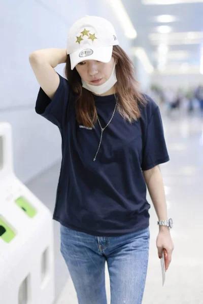 Chinese Actrice Vicki Zhao Zhao Wei Shanghai Hongqiao International Airport — Stockfoto