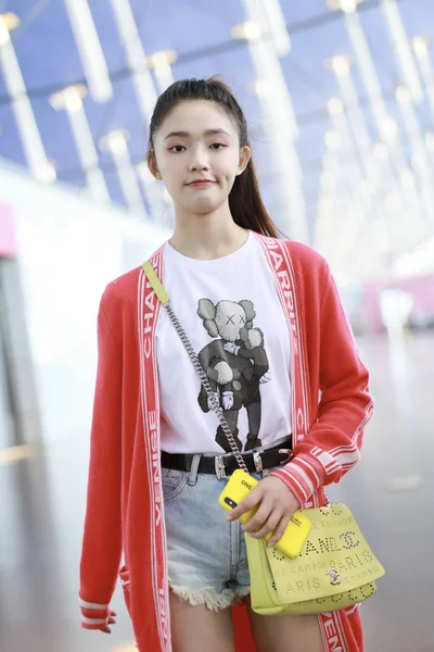 上海浦東国際空港で中国の女優ジェリー リンまたはリン 2019年6月5日 — ストック写真