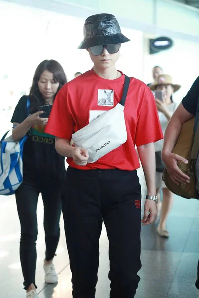 Cantante Cinese Chris Lee Yuchun Arriva All Aeroporto Internazionale Pechino — Foto Stock