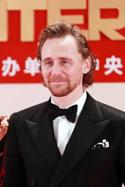 Engels Acteur Film Producer Tom Hiddleston Center Arriveert Rode Loper — Stockfoto