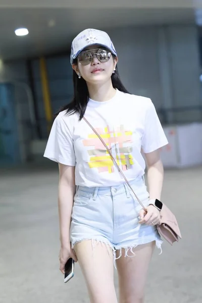 2019年6月23日 台湾女演员米歇尔 陈抵达北京首都国际机场 — 图库照片