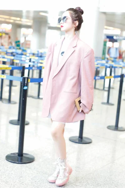 CINA PECHINO AEROPORTO MENG MEIQI — Foto Stock