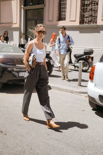 ITALY MILAN FASHION WEEK MEN'S SPRING/SUMMER 2020 STREET SNAP — Stock Photo, Image