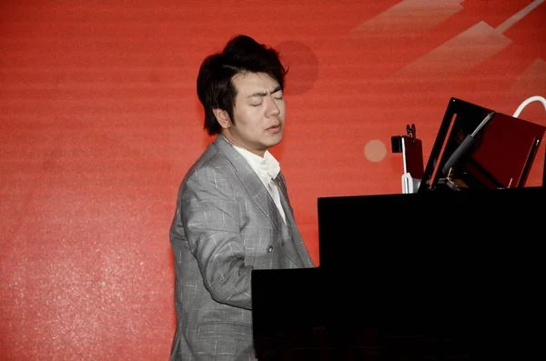 Китайський піаніст Ленг Ленг Музика — стокове фото