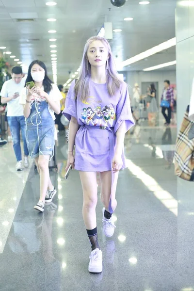 CHINA BEIJING AIRPORT PINKY ZHOU JIEQIONG — Stock Photo, Image