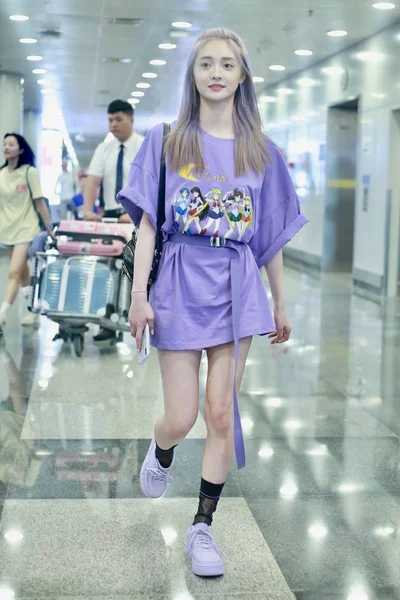 CHINA BEIJING AIRPORT PINKY ZHOU JIEQIONG — Fotografie, imagine de stoc