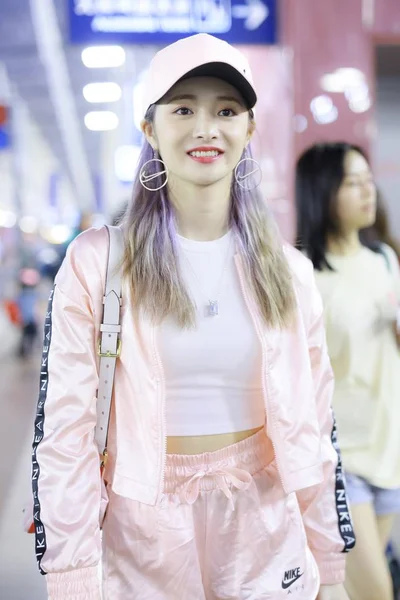 China Shanghai Flughafen pinky zhou jieqiong — Stockfoto