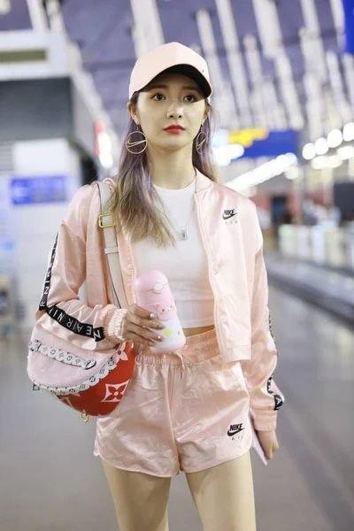 AEROPORTO DI SHANGHAI DELLA CINA PINKY ZHOU JIEQIONG — Foto Stock