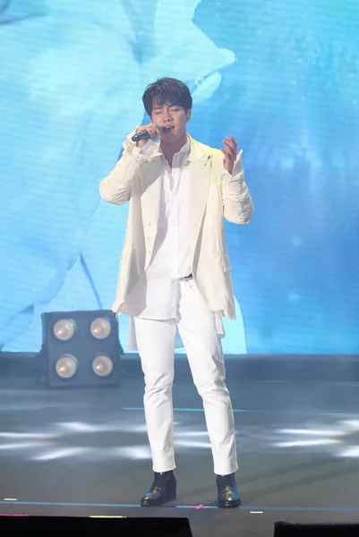 Cantante Actor Surcoreano Lee Seung Actúa Durante Reunión Fans Asia —  Fotos de Stock