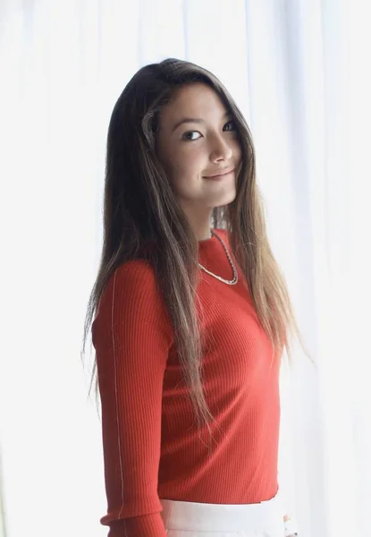 15歳の中国系アメリカ人フリースタイルスキーヤー アイリーン グーが2019年7月23日 北京でインタビューを受けた — ストック写真