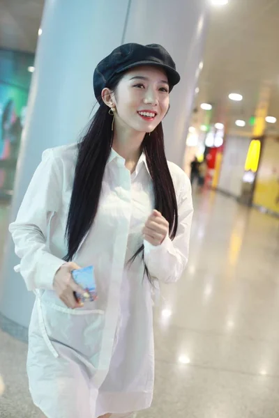 Meng Meiqi Grupul Chinez Idoli Rocket Girls 101 Ajunge Aeroportul — Fotografie, imagine de stoc