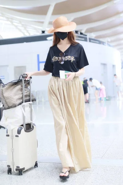 Tayvanlı Model Aktris Lin Chi Ling Şangay Pudong Uluslararası Havaalanı — Stok fotoğraf