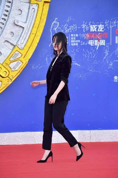 Atriz Chinesa Liu Yifei Posa Tapete Vermelho Durante Cerimônia Encerramento — Fotografia de Stock
