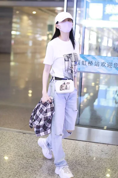 Chinese Actrice Jing Tian Arriveert Een Luchthaven Landing Shanghai China — Stockfoto