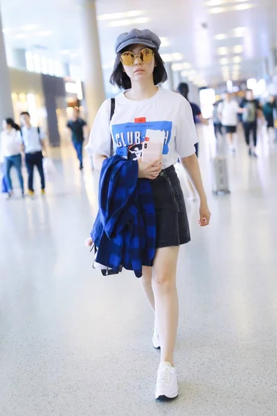 Penyanyi Cina Jane Zhang Atau Zhang Liangying Tiba Bandara Sebelum — Stok Foto