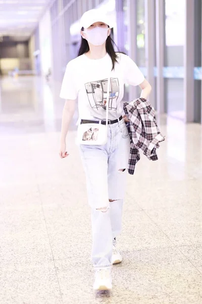 Chinese Actrice Jing Tian Arriveert Een Luchthaven Landing Shanghai China — Stockfoto