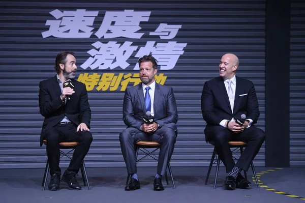 PRESENTI VELOCE E FUORI CINA: HOBBS E SHAW — Foto Stock