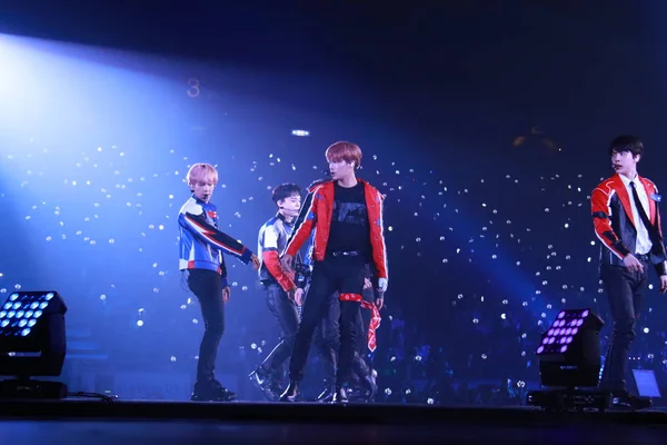 Chiny Hong Kong EXO Planet #5 koncert eksploracji — Zdjęcie stockowe