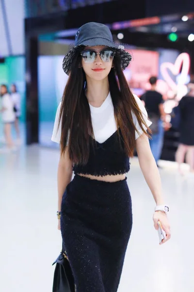 Kina Shanghai flygplats angelababy — Stockfoto