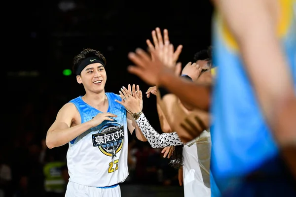 Kína Guangdong 3rd Jeremy Lin All Star jótékonysági kosárlabda játék — Stock Fotó