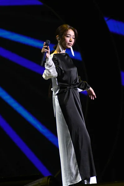 Kína Shanghai tagsági fesztivál koncert — Stock Fotó